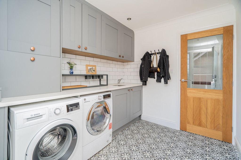 Additional image 24 of 9 bed detached house for saleWood End Road, Cranfield, Bedfordshire MK43