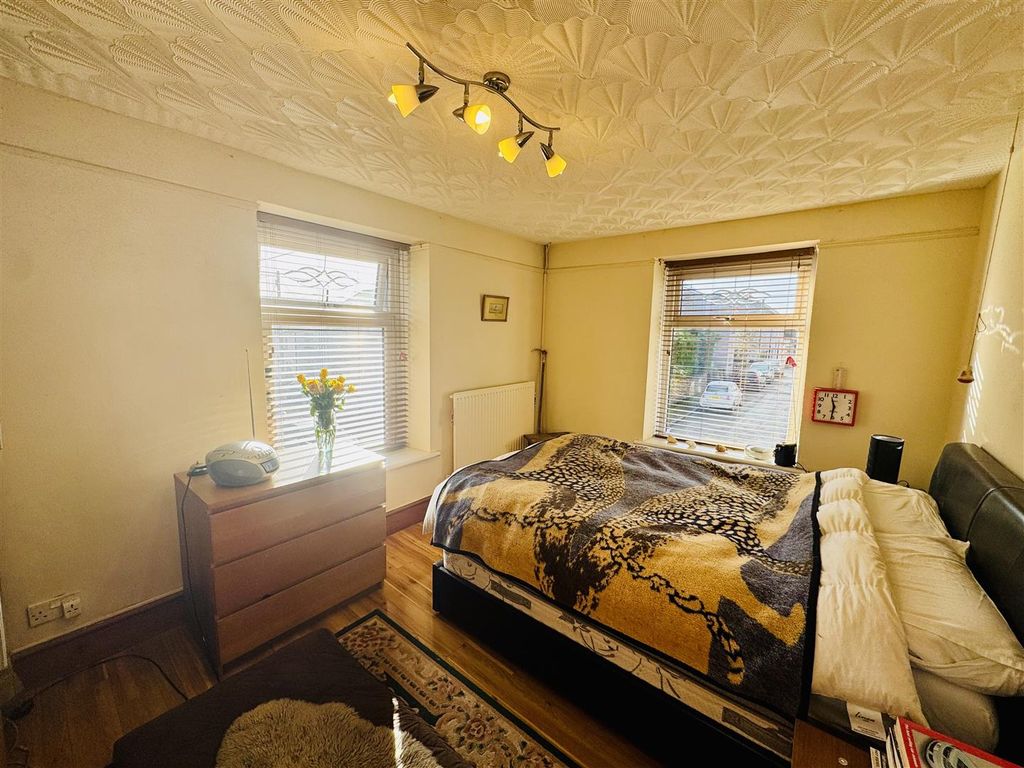 Additional image 38 of 7 bed property for saleClarence Street, Brynmawr, Ebbw Vale NP23