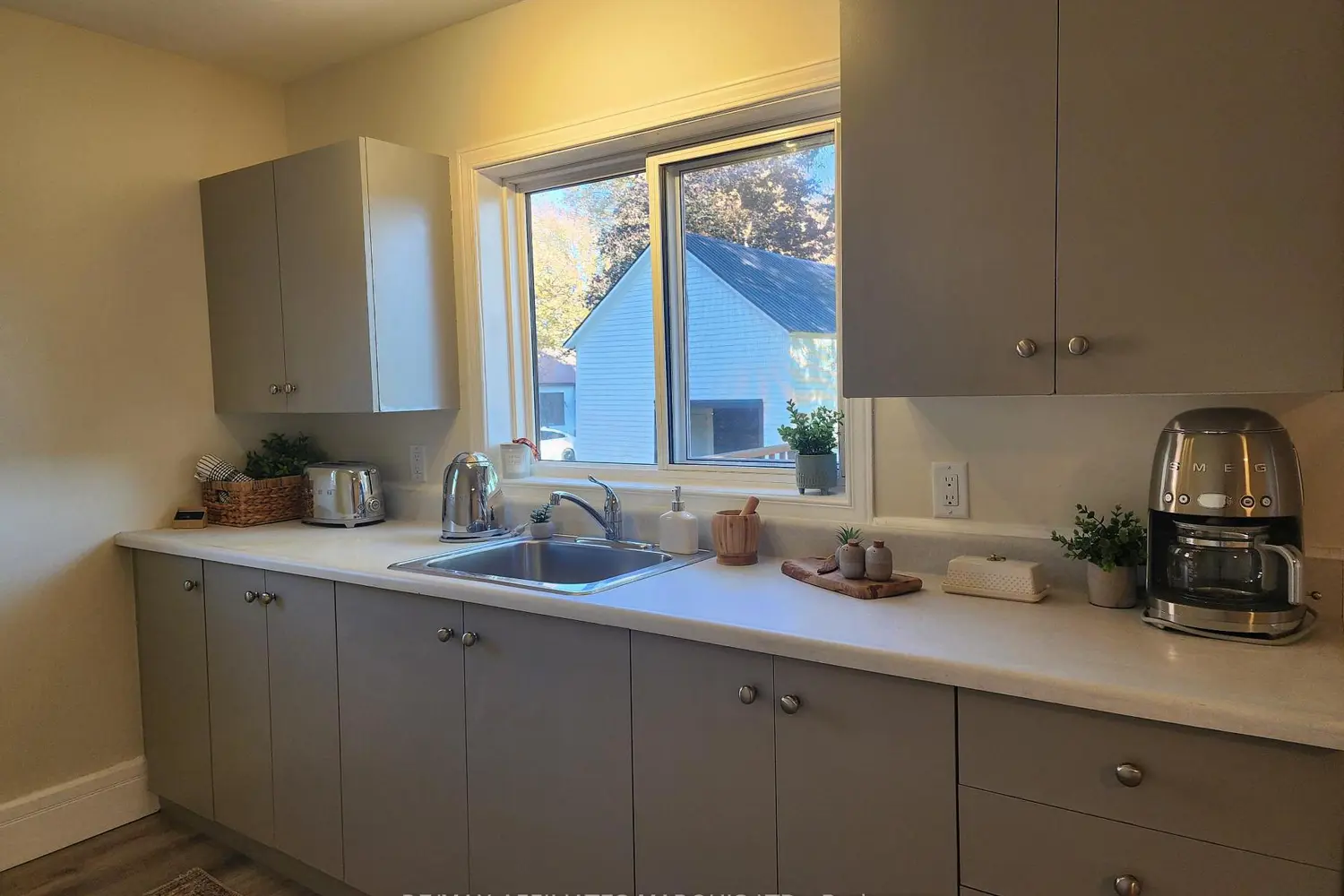 Additional image 6 of 12 Oak Street