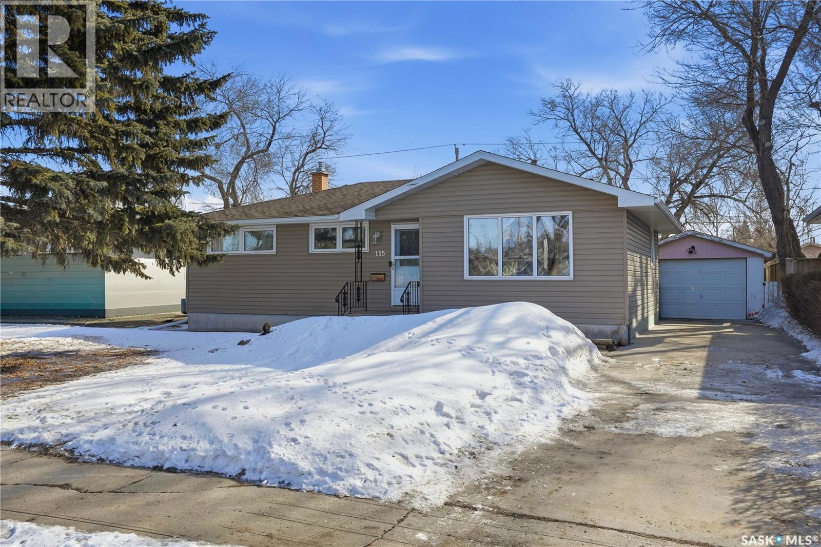 115 Mccaul Crescent, Regina, SK, S4R3X4