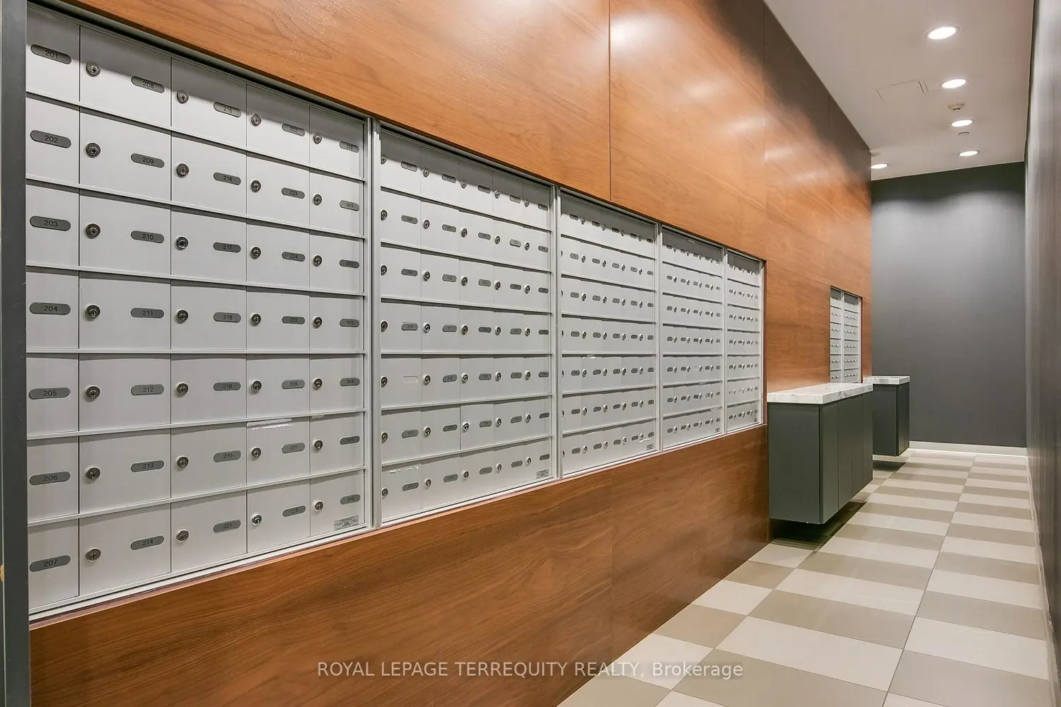 Additional image 17 of 560 King Street 523