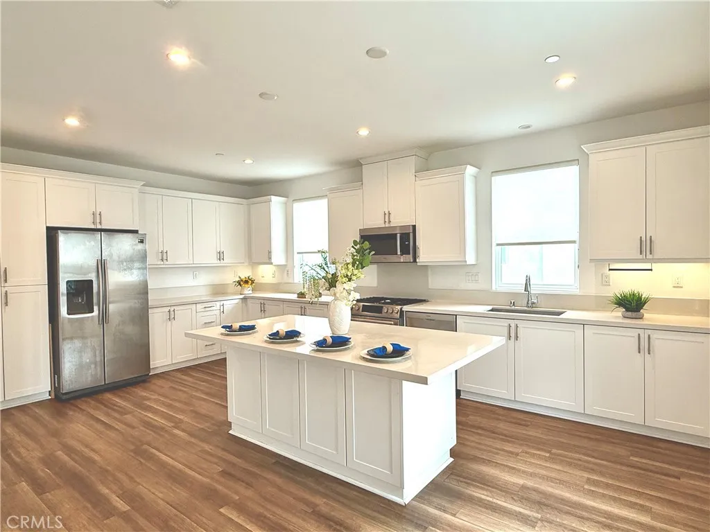 Additional image 7 of 2236 Synergy, Irvine, CA 92614