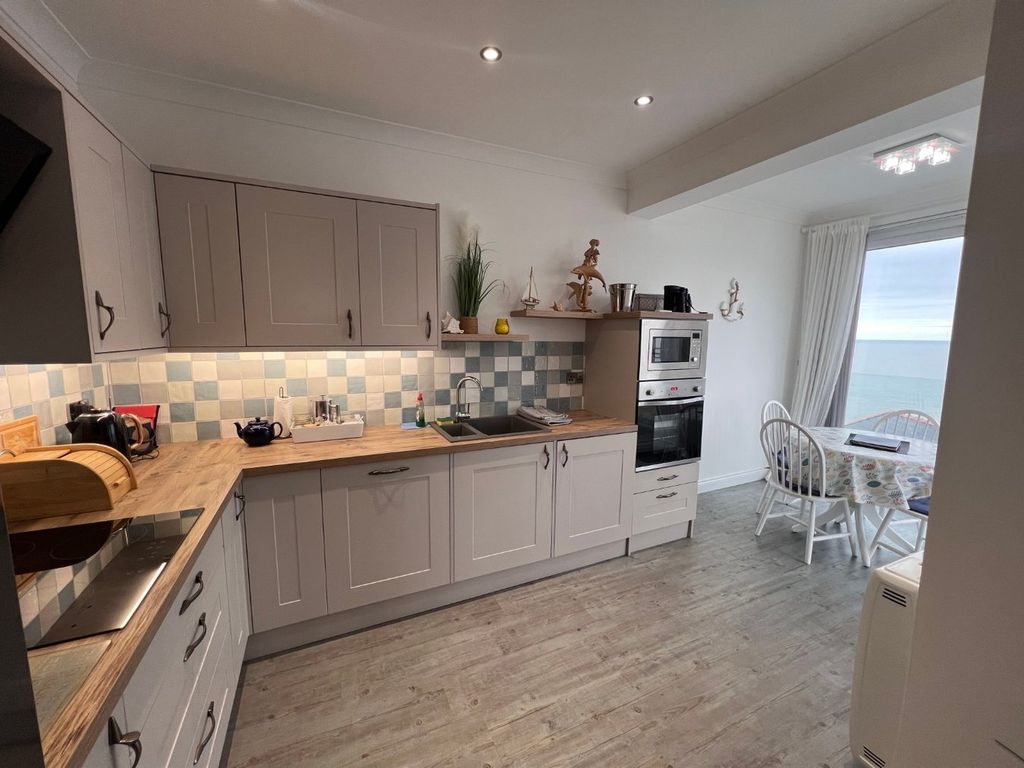 Additional image 12 of 2 bed flat for saleSouth John Street, New Quay SA45