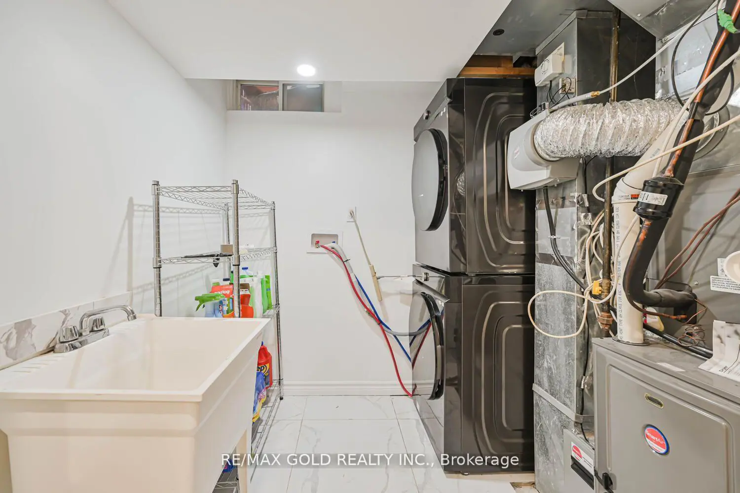 Additional image 19 of 34 Earth Star Trail