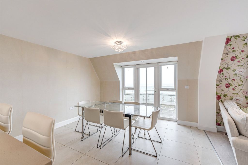 Additional image 18 of 3 bed flat for saleMarine Parade, Worthing, West Sussex BN11