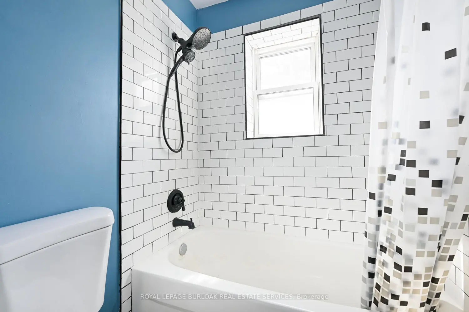 Additional image 17 of 2418 New Street 11