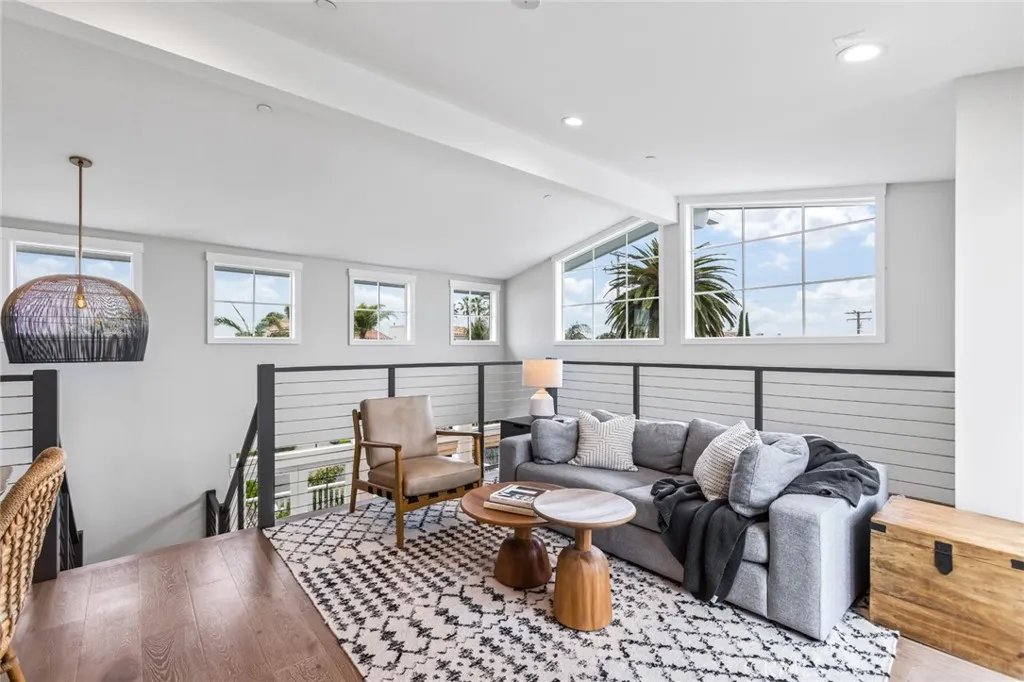 Additional image 84 of 204 S Helberta, Redondo Beach, CA 90277