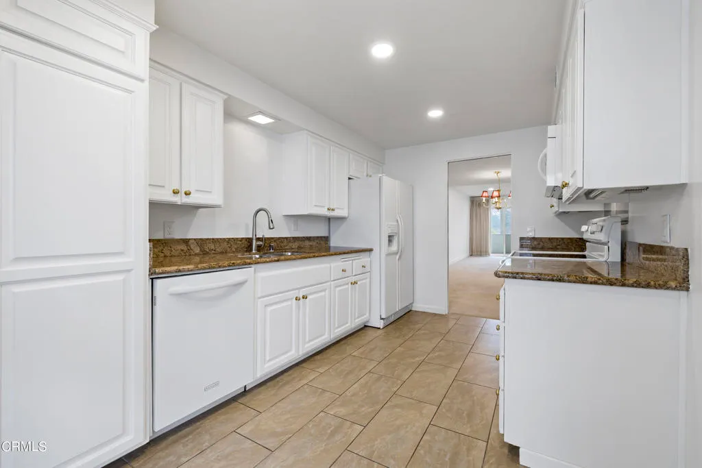 Additional image 46 of 190 Arroyo Terrace Unit 203, Pasadena, CA