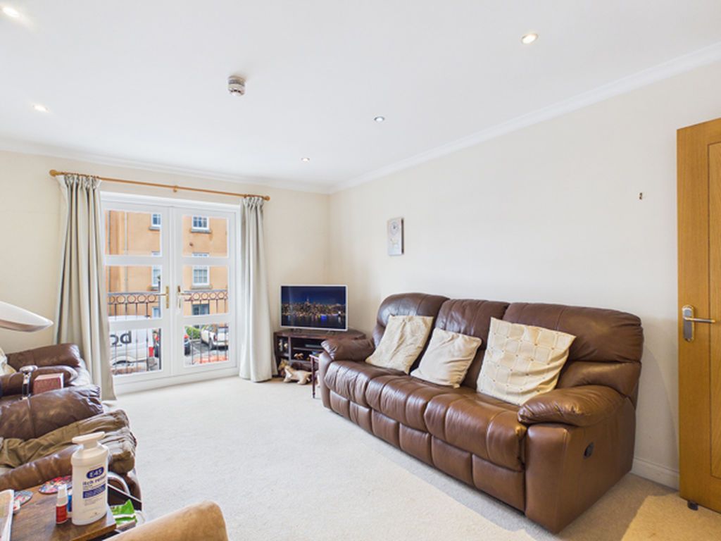 Additional image 8 of 2 bed flat for saleHafan Tywi, The Parade, Carmarthen SA31