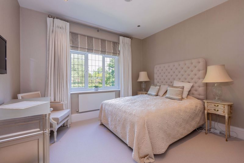 Additional image 17 of 3 bed flat for salePriory Road, Ascot SL5