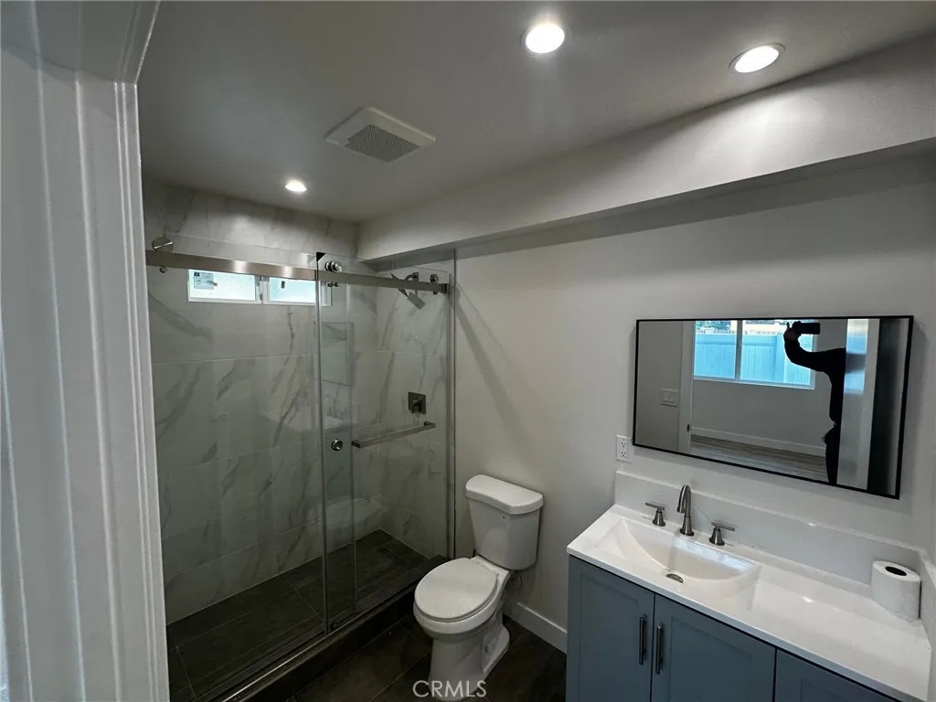 Additional image 12 of 15950 Cohasset St, Van Nuys, CA 91406