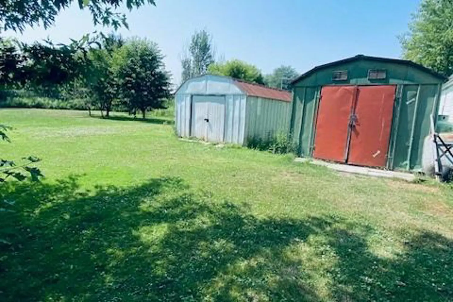 Additional image 17 of 2462 Rundle Road