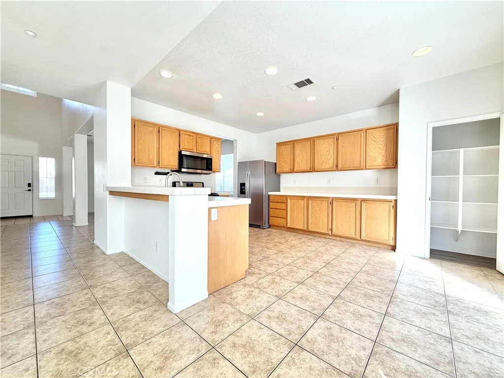 Additional image 54 of 8182 Bon View Drive, Riverside, CA 92508
