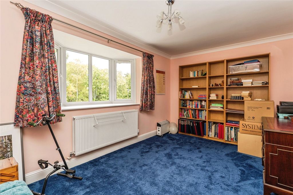 Additional image 19 of 5 bed detached house for saleCrofton Close, Southampton, Hampshire SO17
