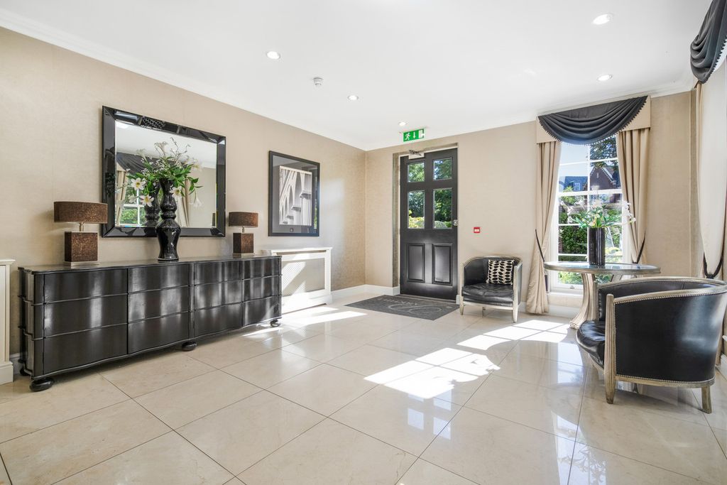 Additional image 12 of 3 bed flat for saleEsher Park Avenue, Esher KT10