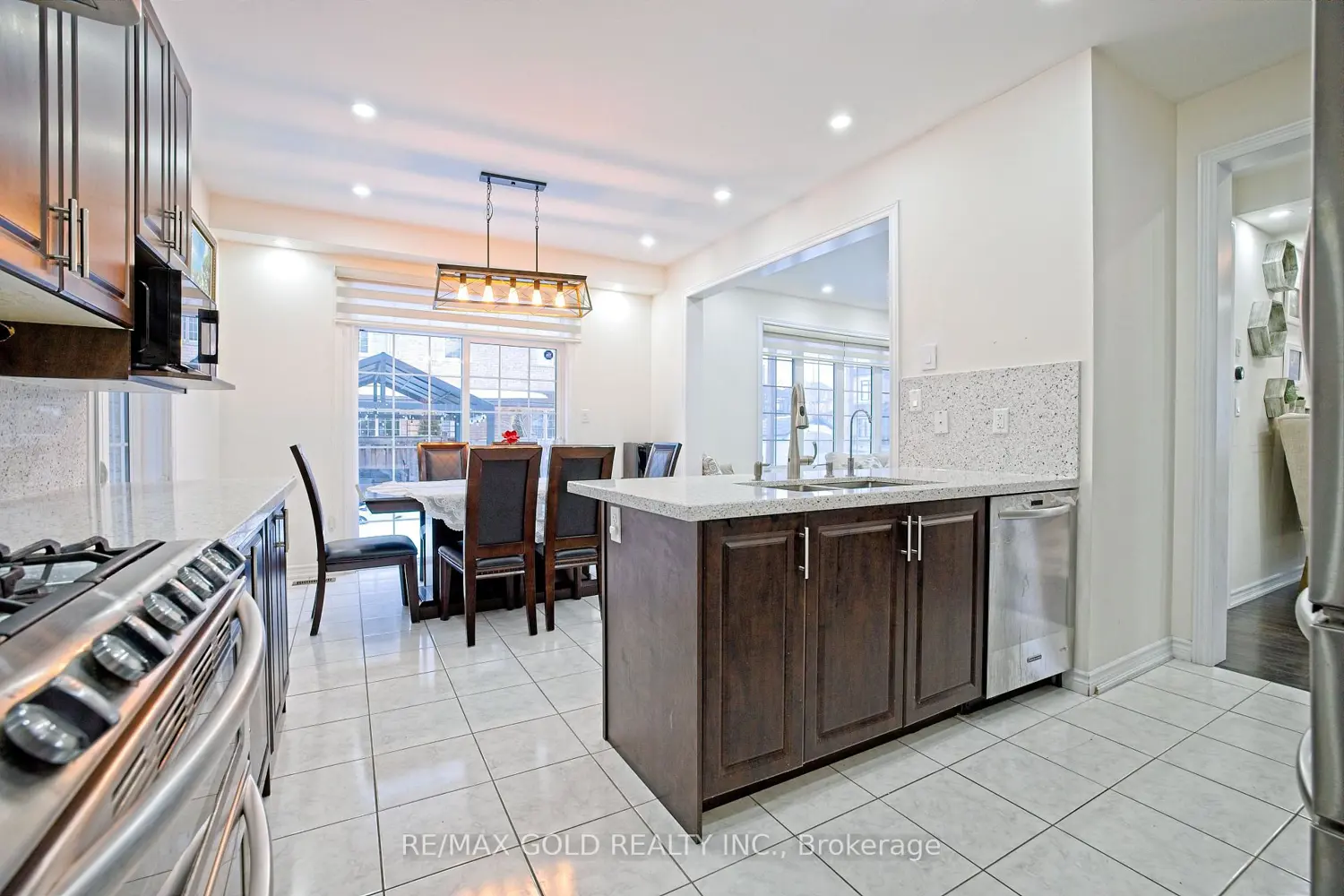 Additional image 2 of 27 Brentwick Drive