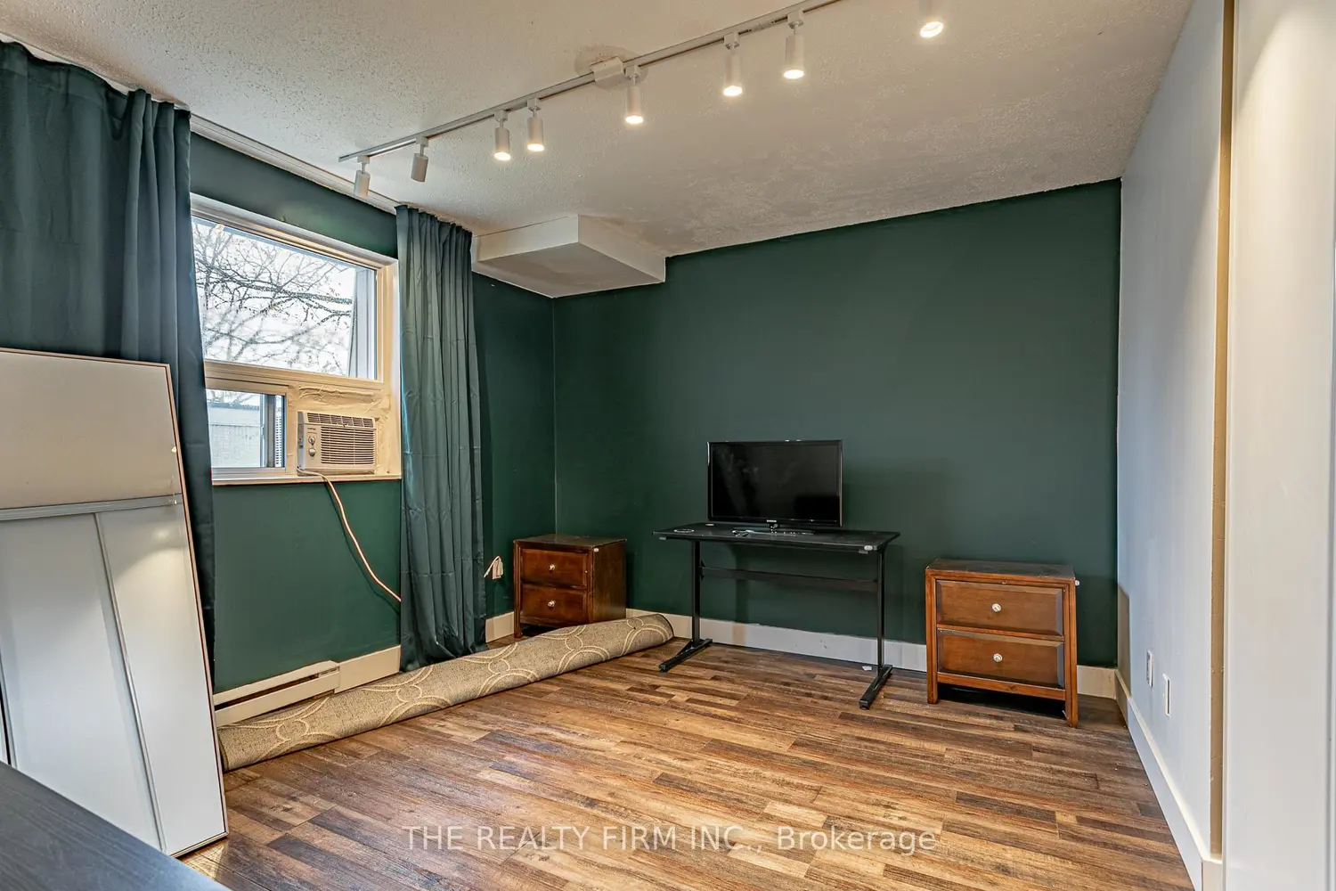 Additional image 14 of 271 Thames Street 12