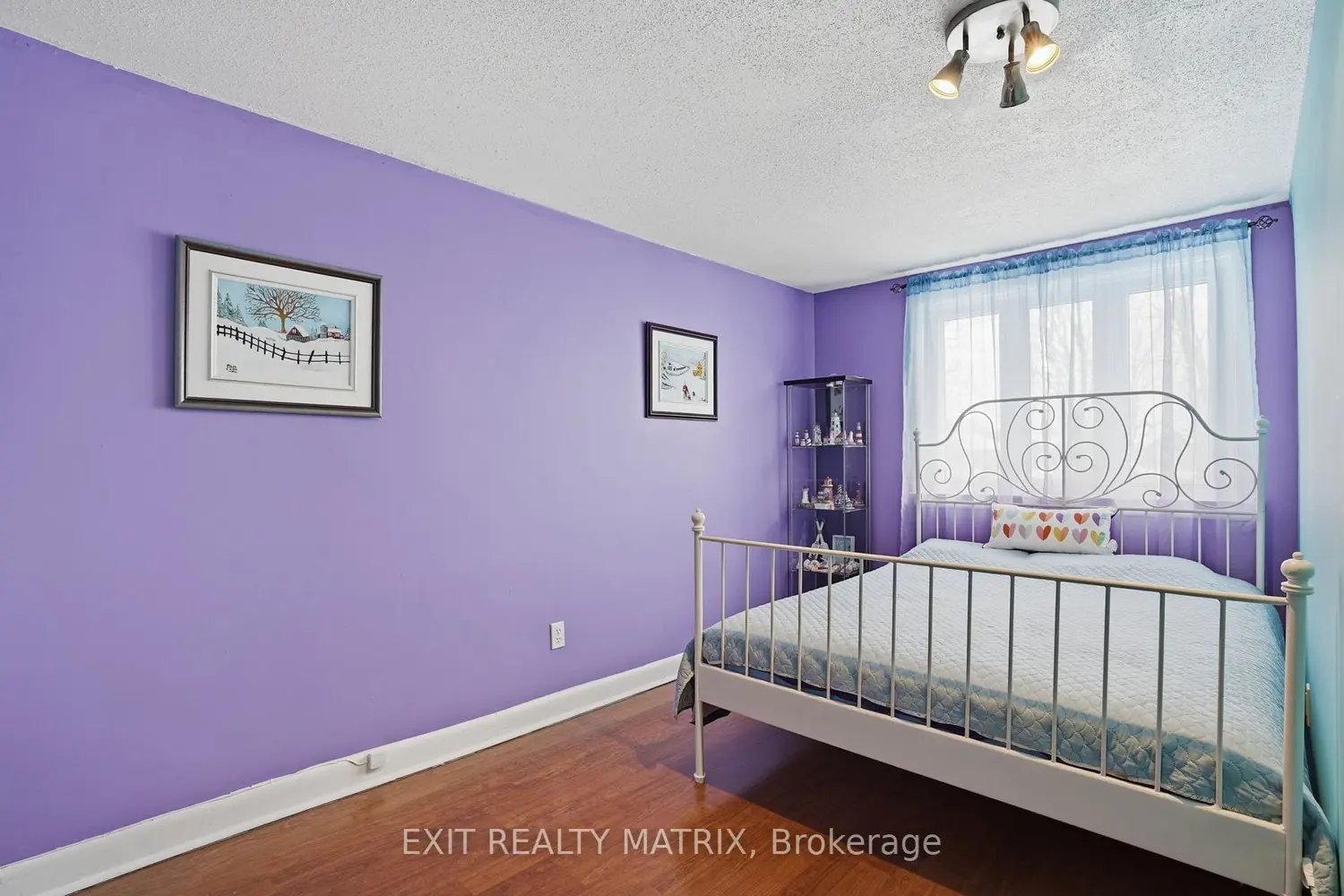 Additional image 10 of 1691-1695 Saint-Laurent Street