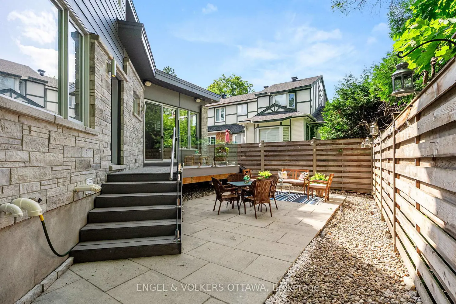 Additional image 19 of 615 Island Park Crescent