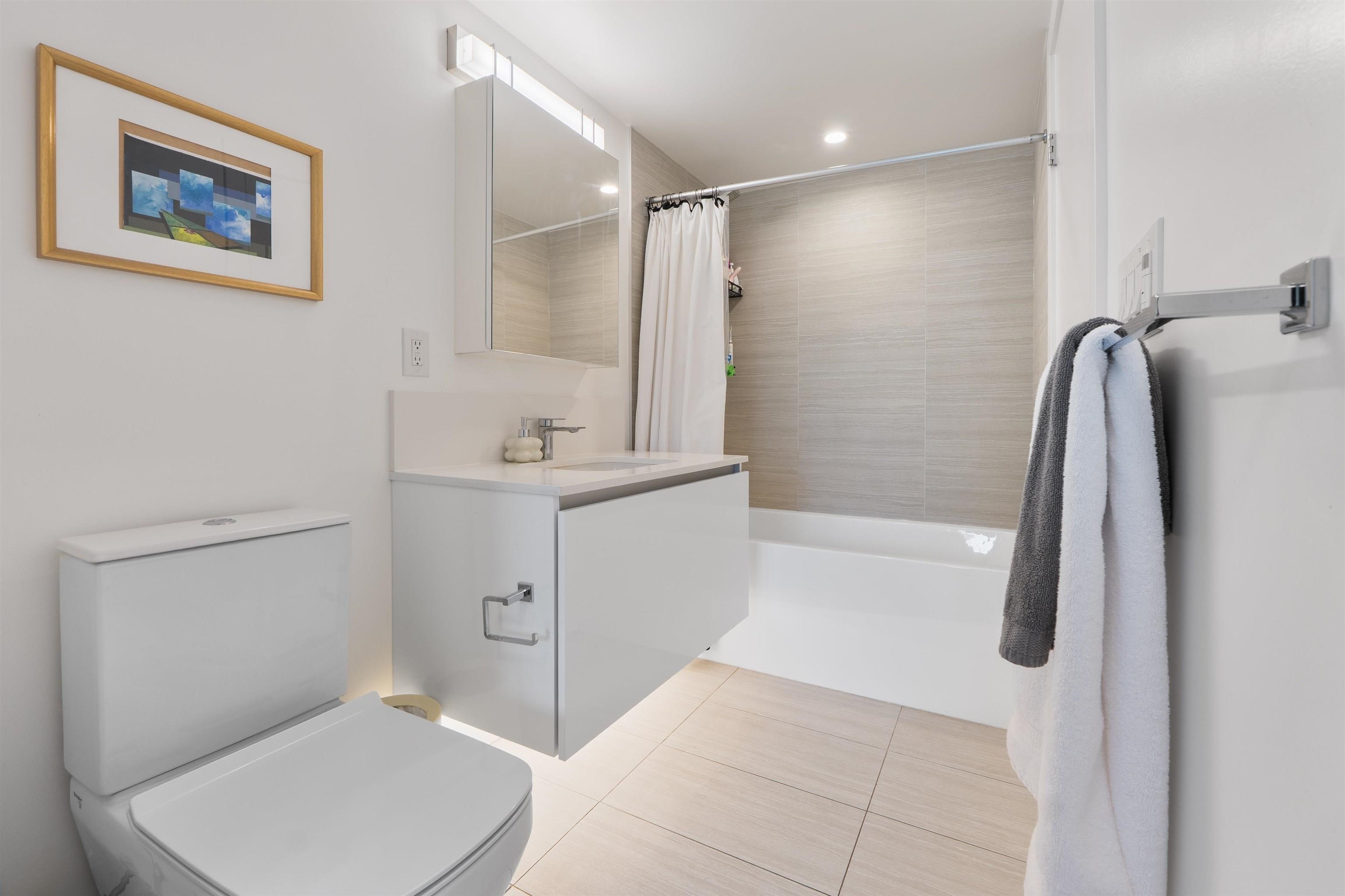 Additional image 3 of 701-5766 Gilbert Road, Richmond, BC, V7C 0G2