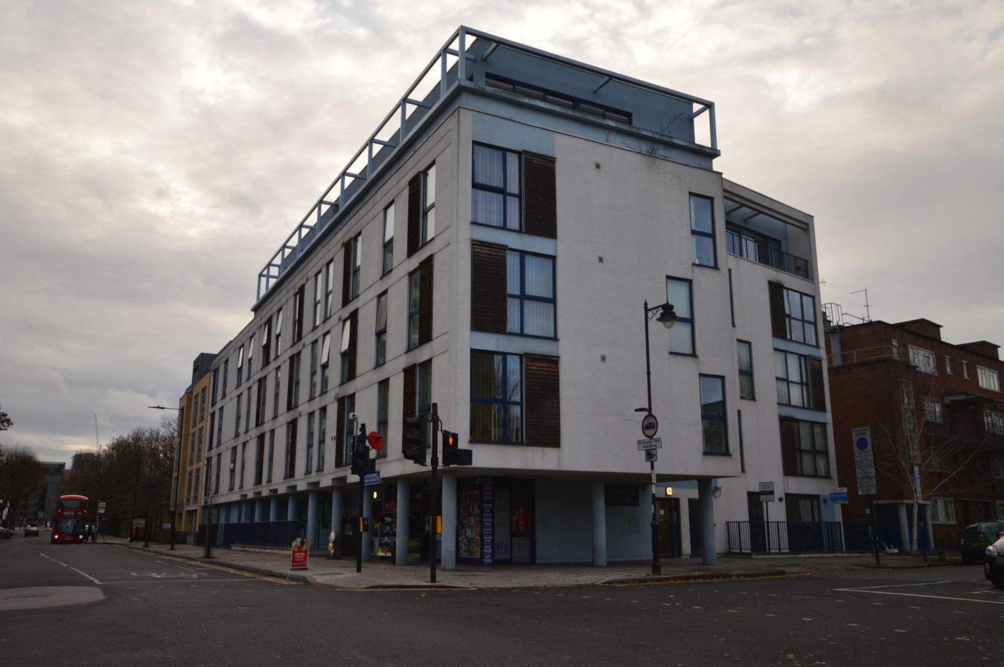 Additional image 11 of 1 Bed Flat, Trafalgar Point, N1, N1 7GU