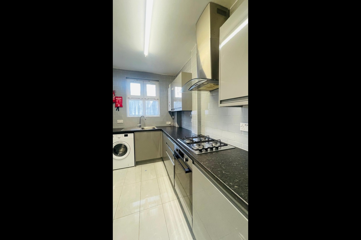 3 Bed Flat, Nestor House, E2, N1 7GU