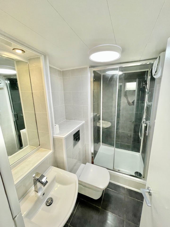 Additional image 3 of Room in a Shared House, Beechwood View, LS4, N1 7GU