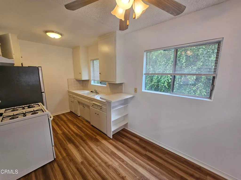 Additional image 6 of 12246 Oxnard Street Unit 2nd Fl, Los Angeles, CA 91606