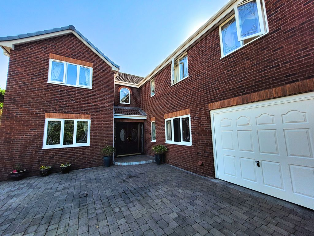 Additional image 3 of 5 bed detached house for saleSanderling Close, Rest Bay, Porthcawl CF36