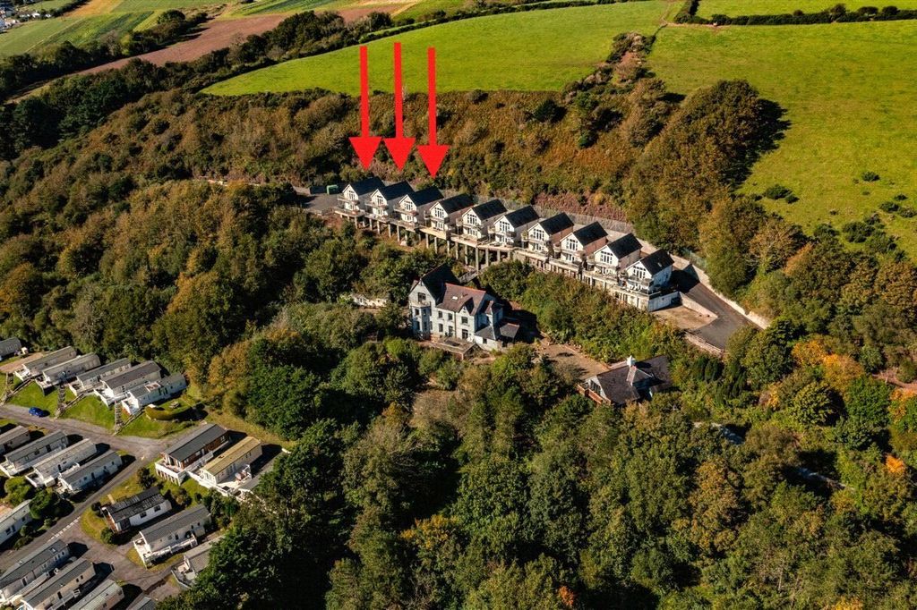 Additional image 3 of 2 bed flat for saleApt 4 (18) Coastal View, Pendine, Carmarthen SA33