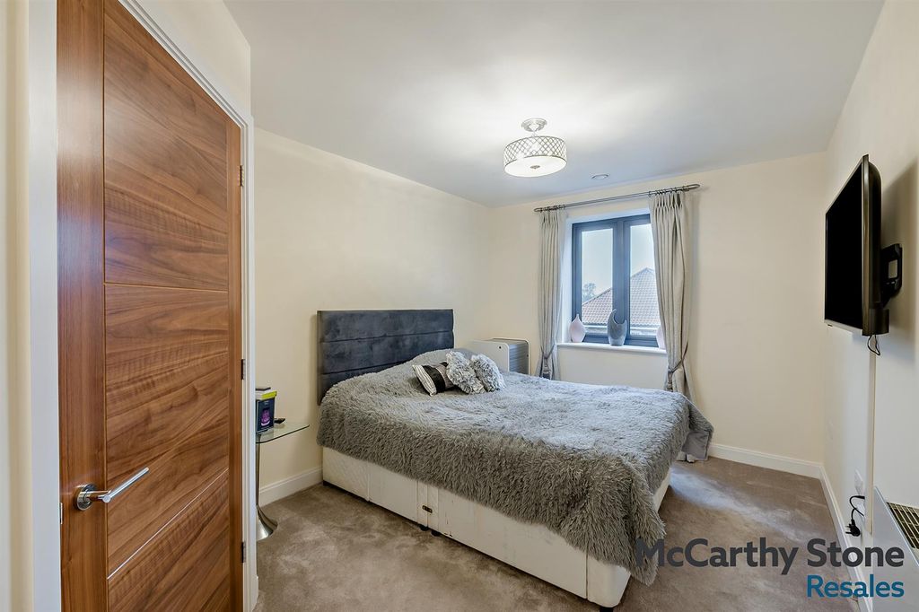 Additional image 6 of 2 bed flat for saleStapleton Court, Waller Grove, Swanland HU14