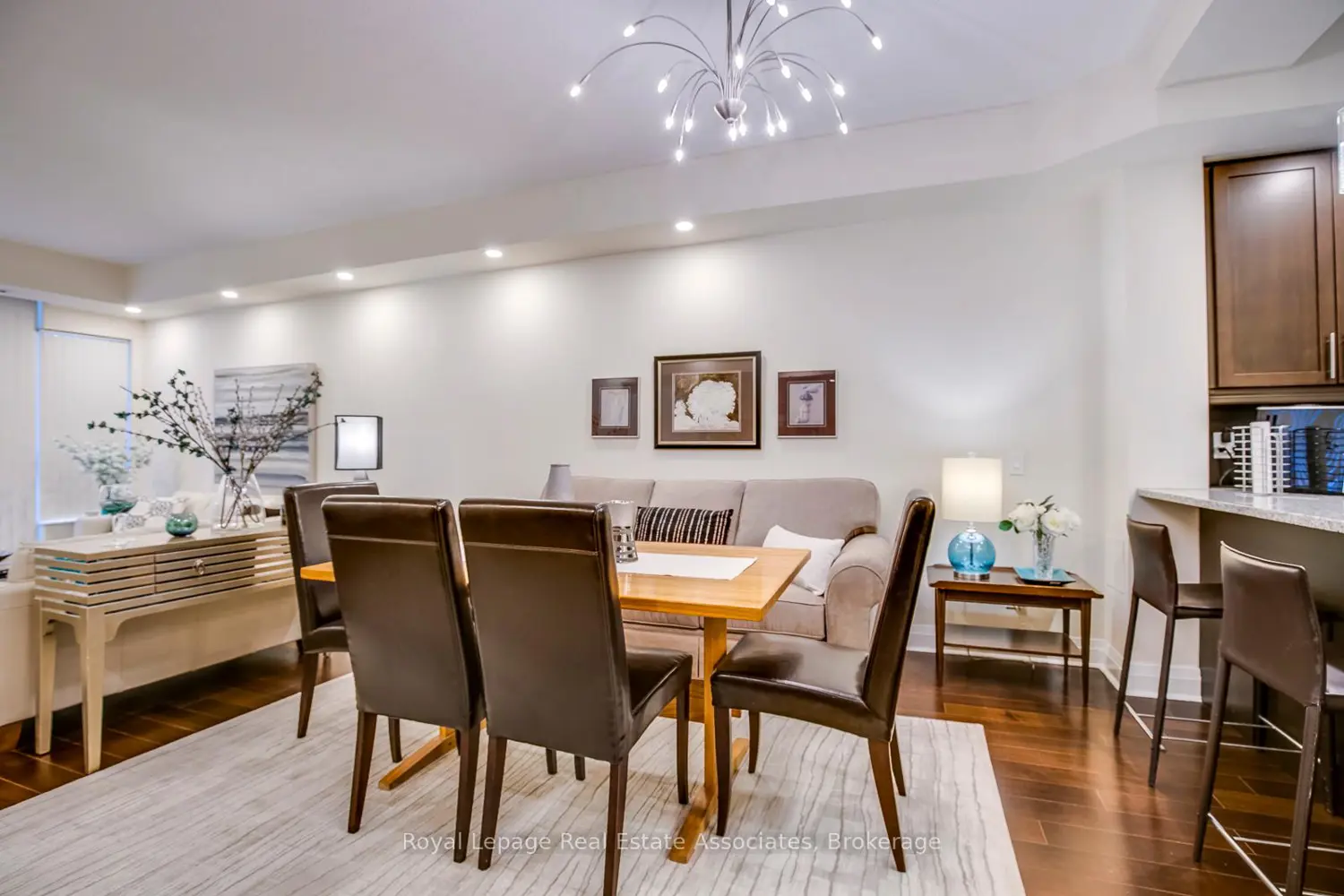 Additional image 11 of 1 Hurontario Street 308