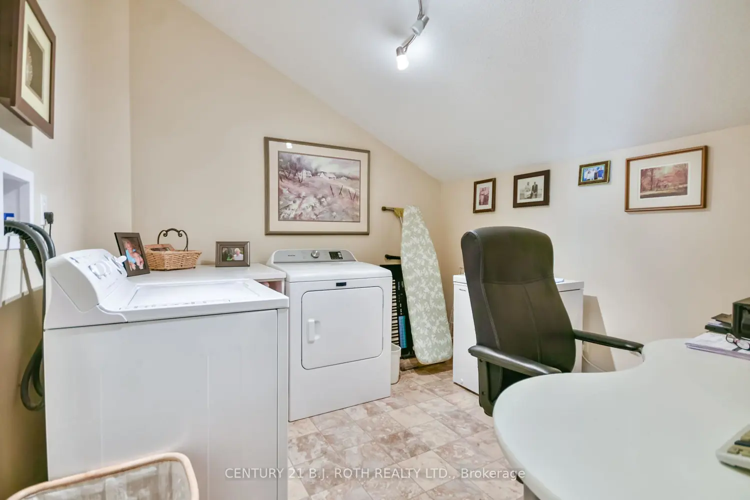 Additional image 9 of 358 Little Avenue 3