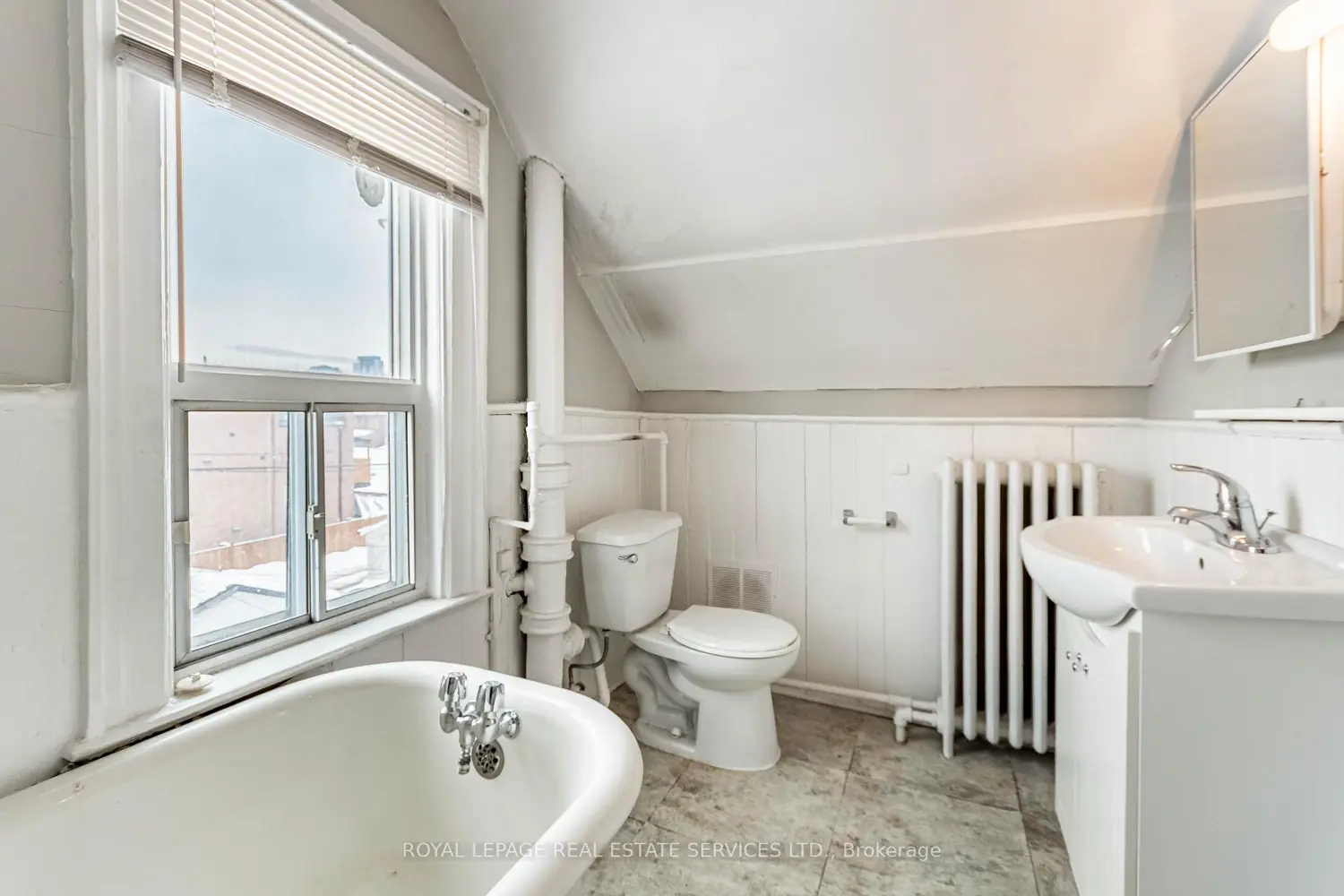 Additional image 18 of 1160 Dufferin Street