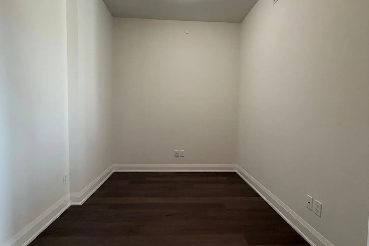 Additional image 10 of 25 Fontenay Court 801