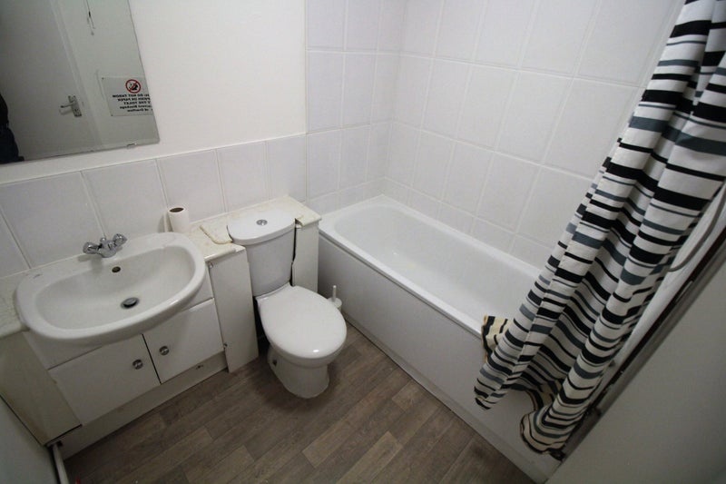 Additional image 2 of Room in a Shared Flat, Whitechapel Road, E1, N1 7GU