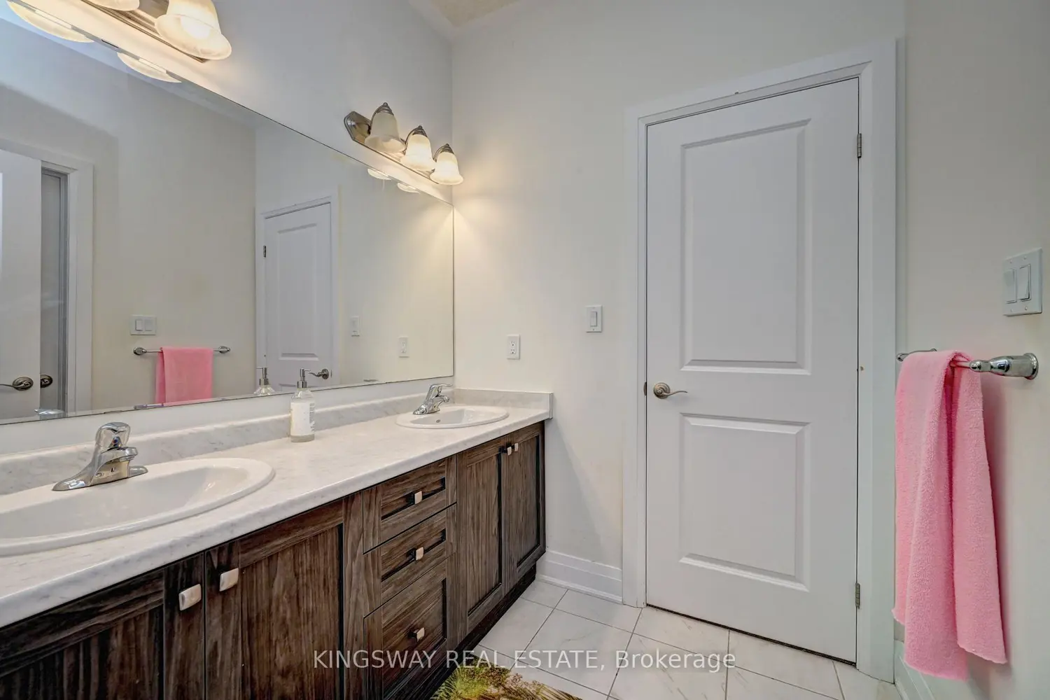 Additional image 18 of 520 Nathalie Crescent