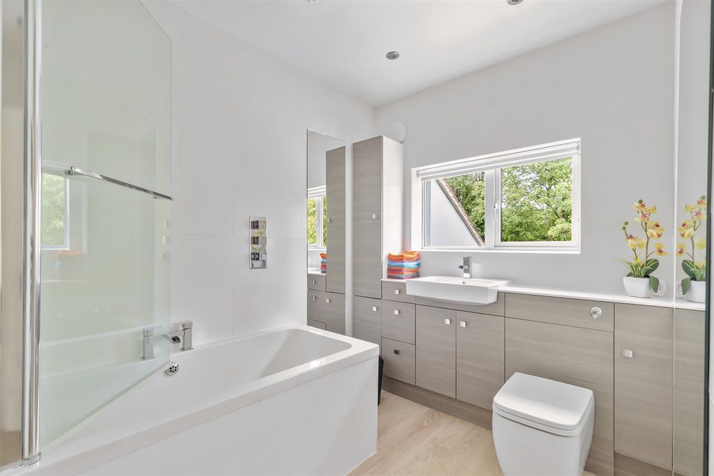 Additional image 28 of 6 bed detached house for saleBolling Road, Ilkley LS29
