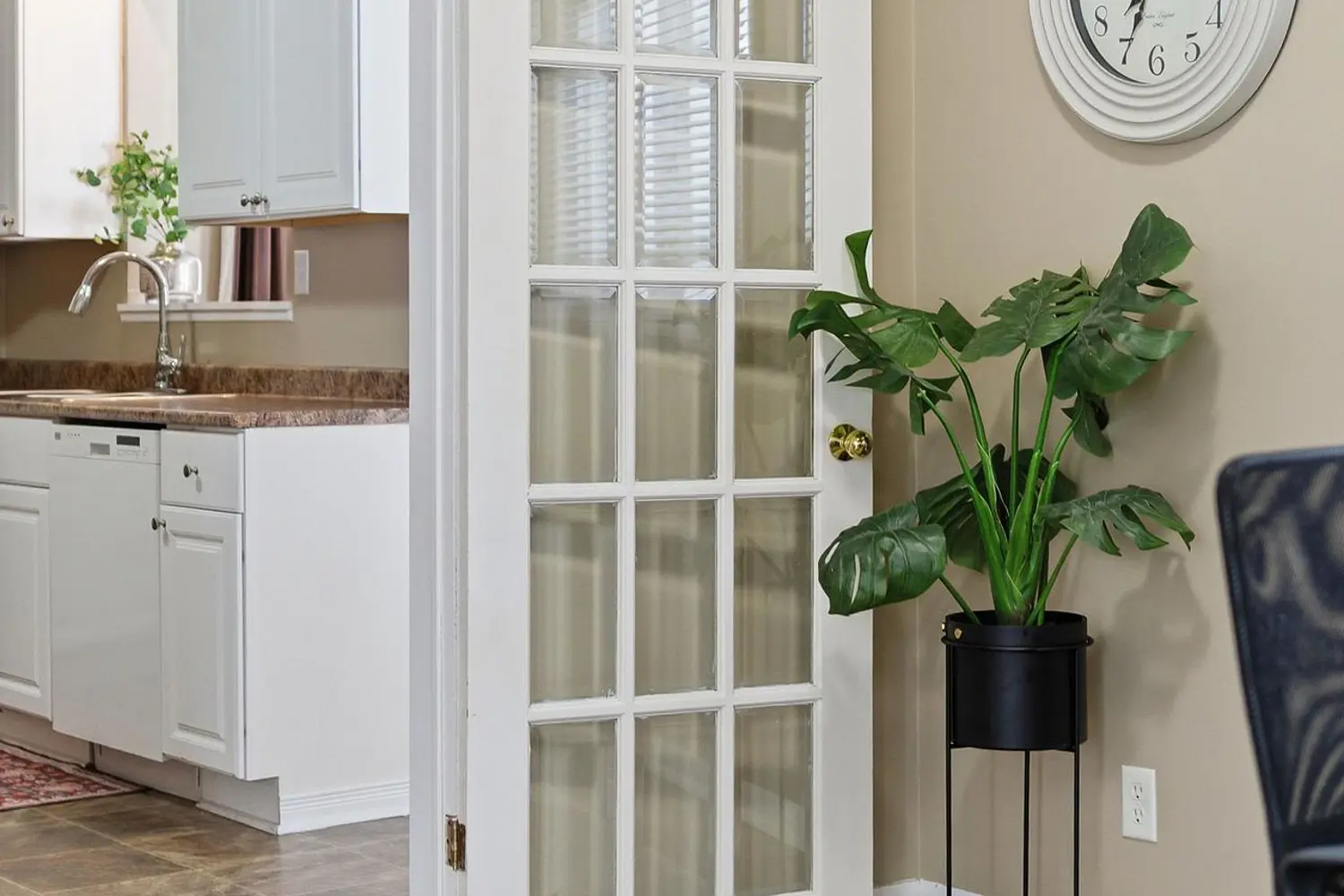 Additional image 8 of 533 Bridge Street