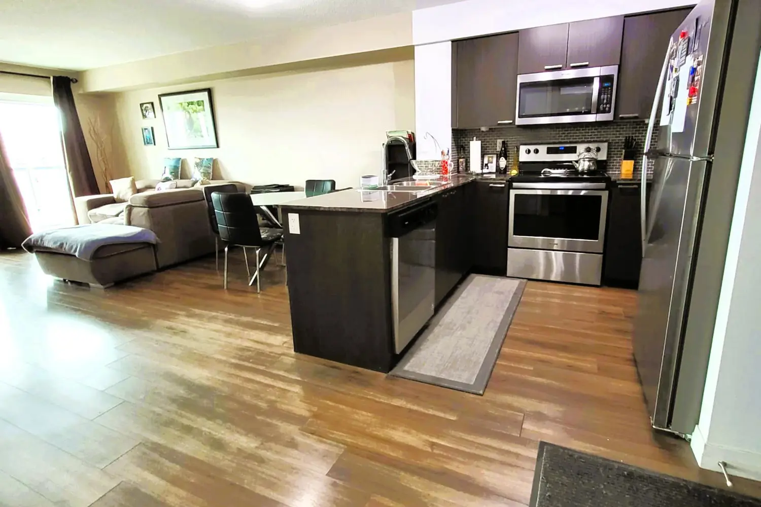 Additional image 3 of 2150 Lawrence Avenue 701