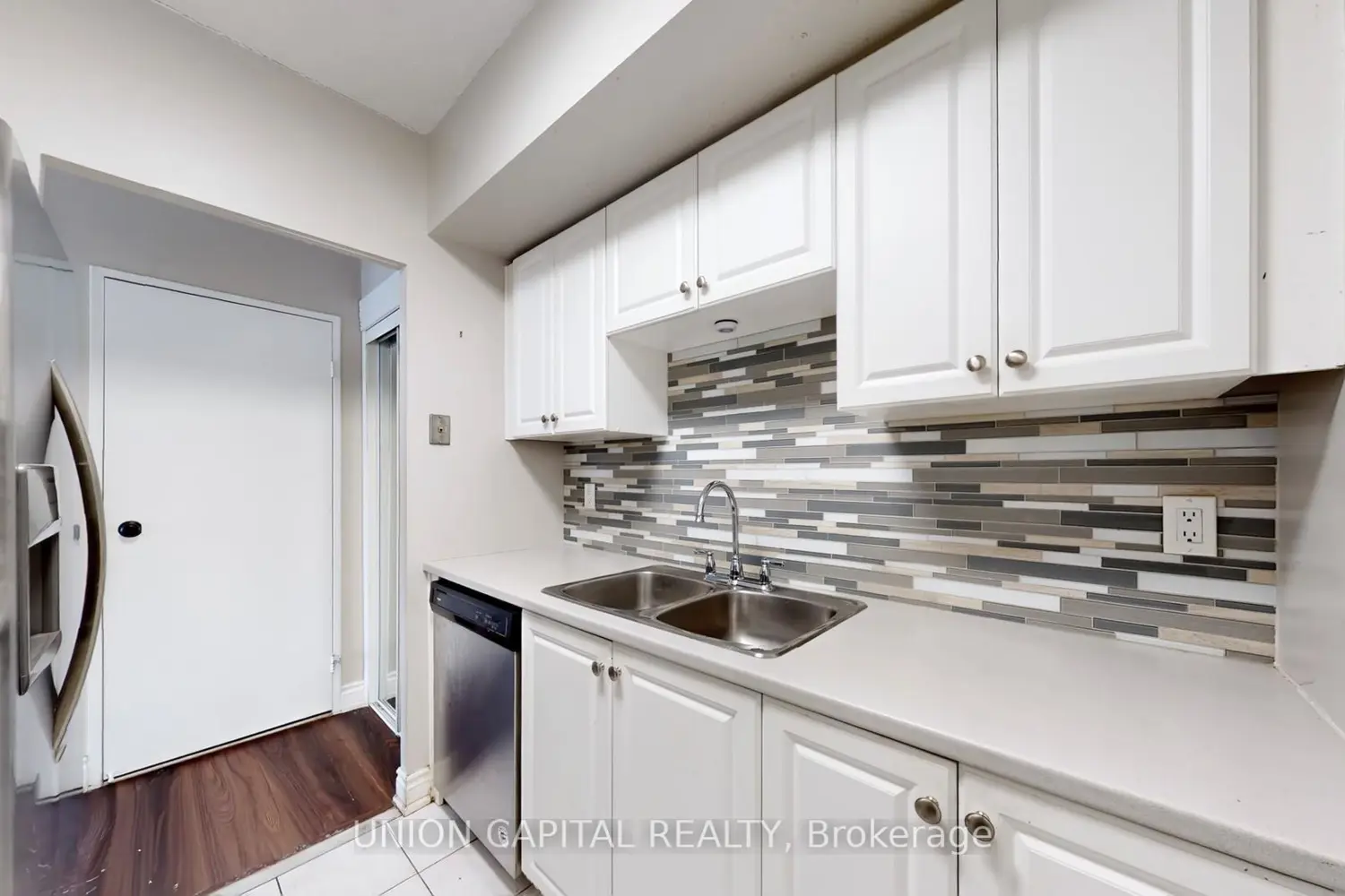 Additional image 8 of 1530 Pickering Parkway 101