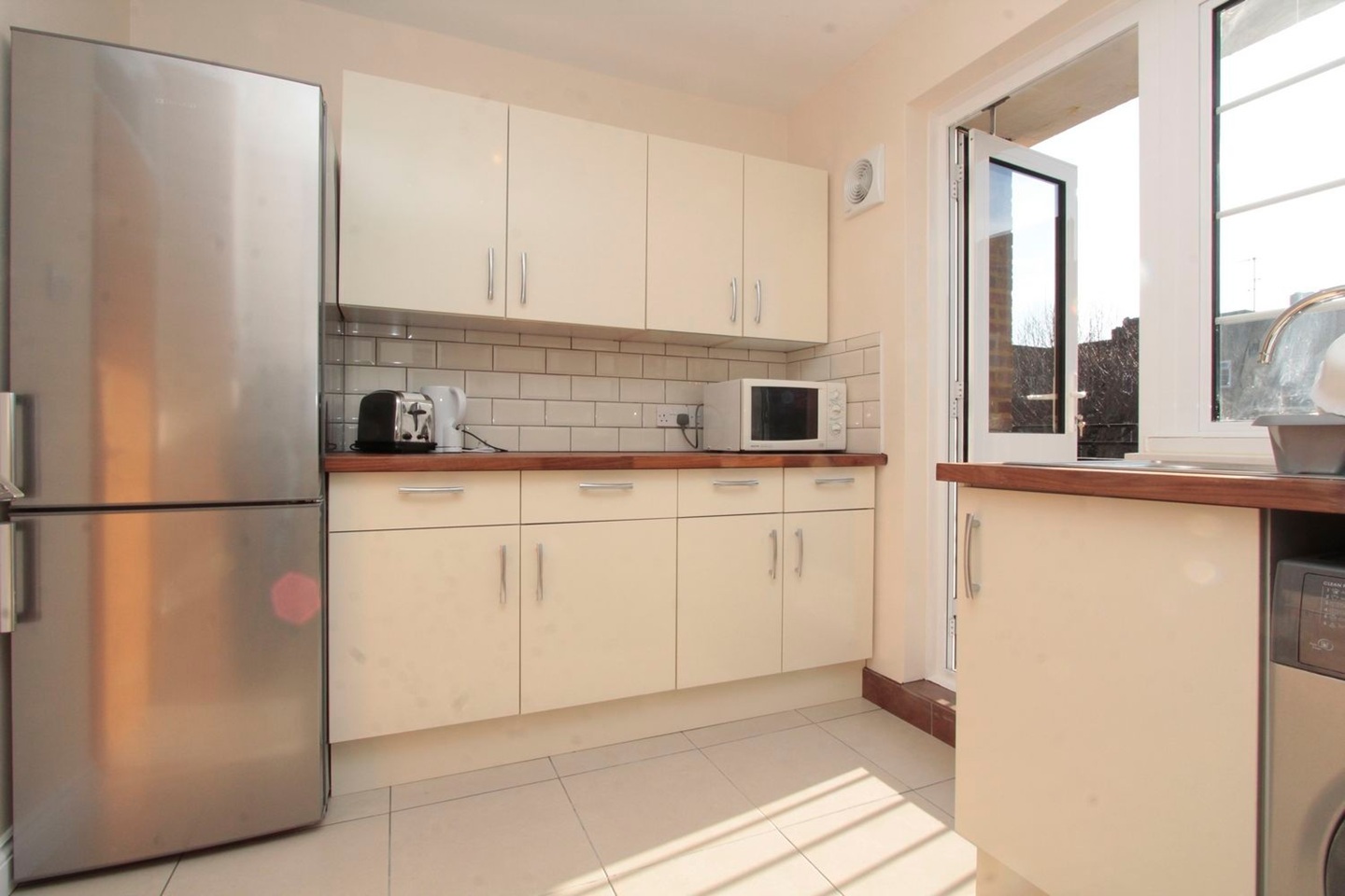 Additional image 8 of Room in a Shared Flat, Dibdin House, W9, N1 7GU