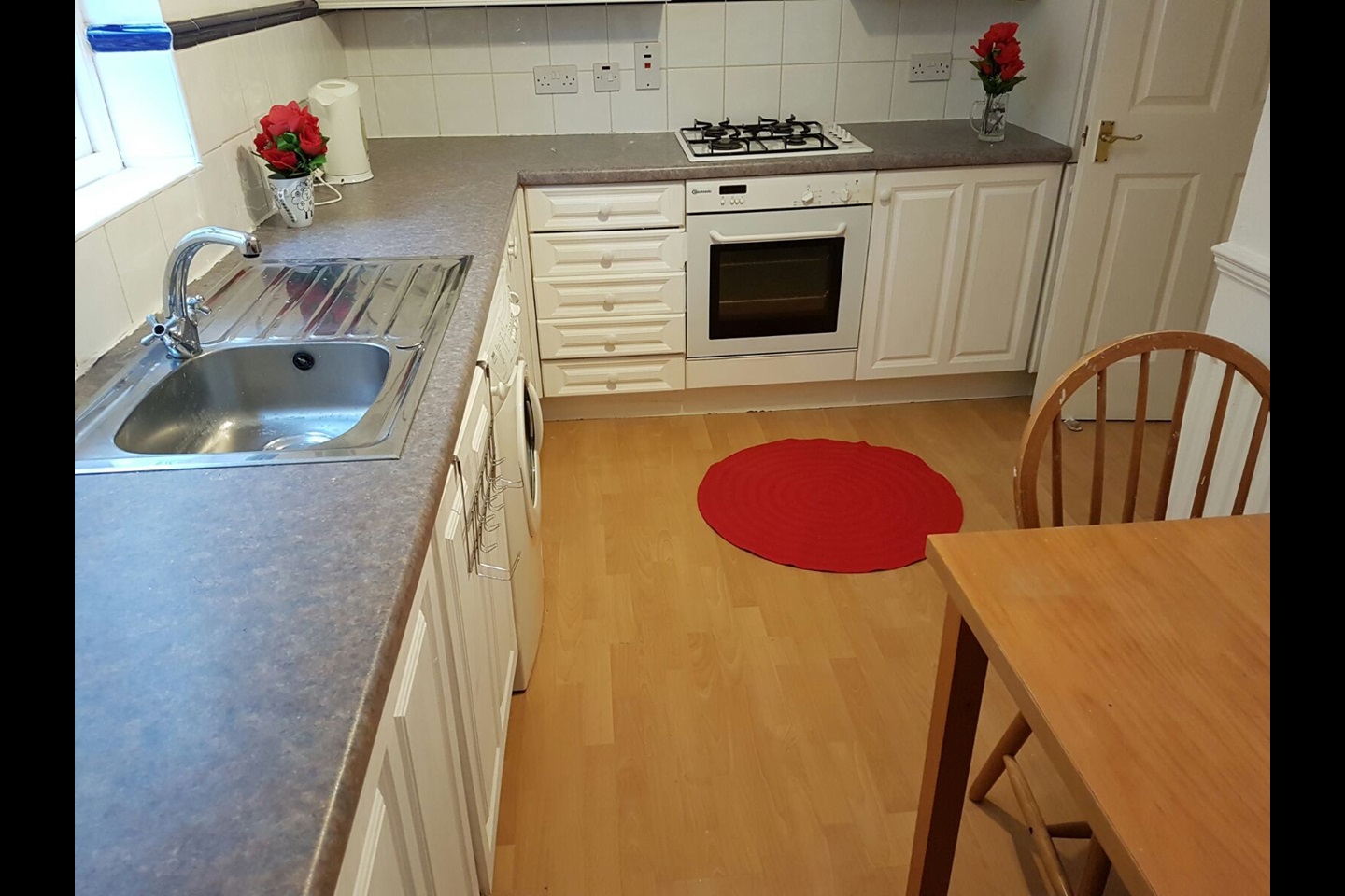 Additional image 6 of Room in a Shared Flat, Mile End Road, E1, N1 7GU