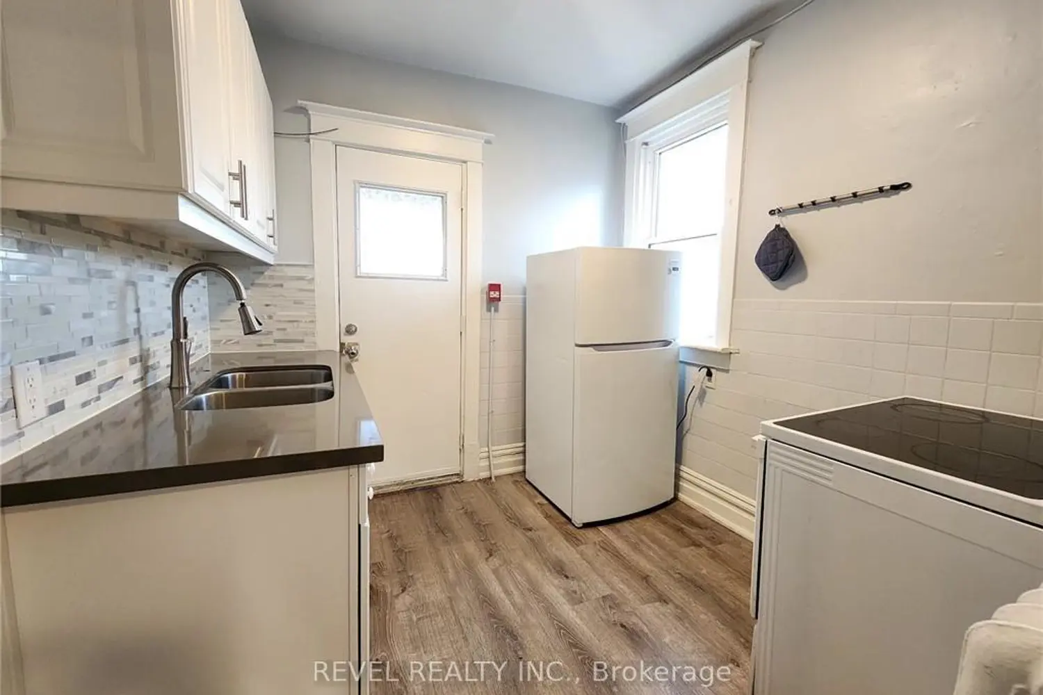 Additional image 14 of 25 West Avenue