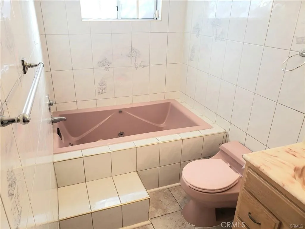 Additional image 32 of 148 W Highland Avenue, Sierra Madre, CA 91024