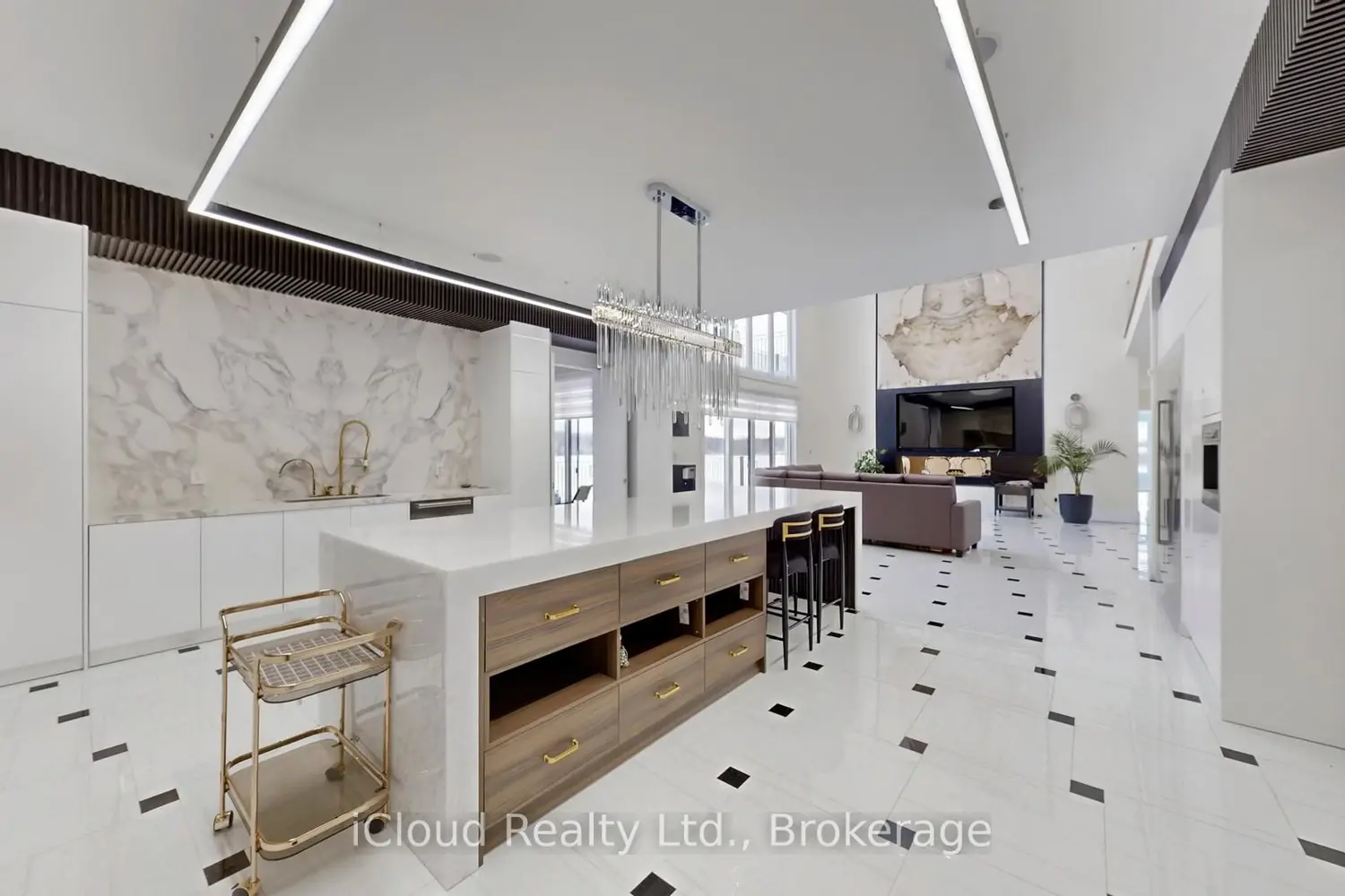 Additional image 3 of 674525 Hurontario Street