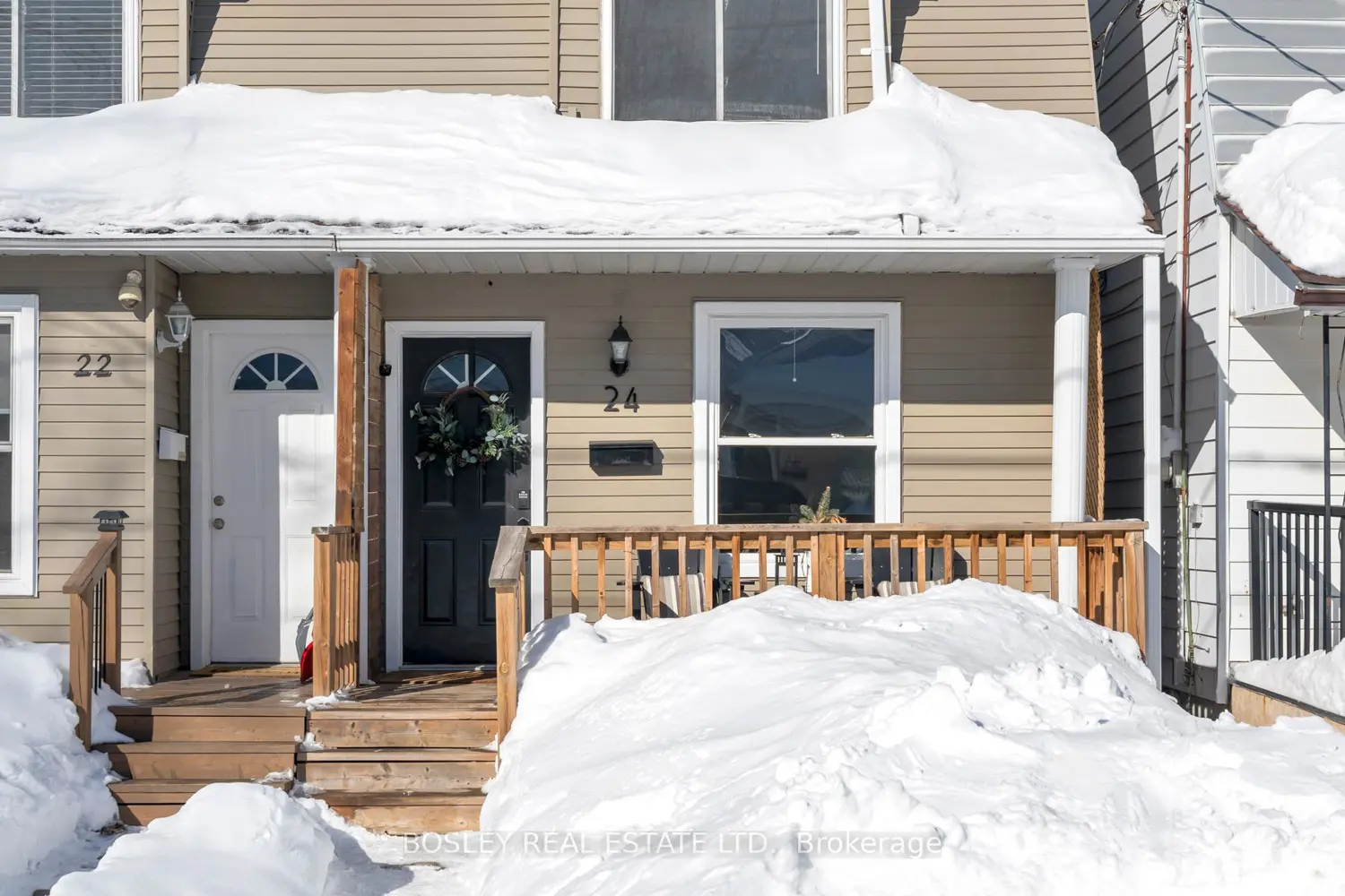 24 Queensdale Avenue