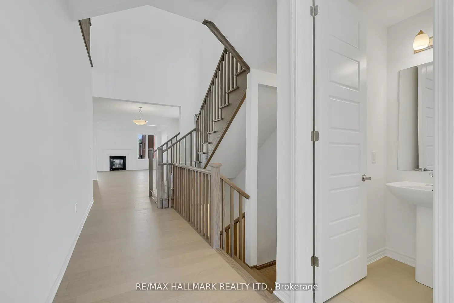 Additional image 4 of 634 Newlove Street