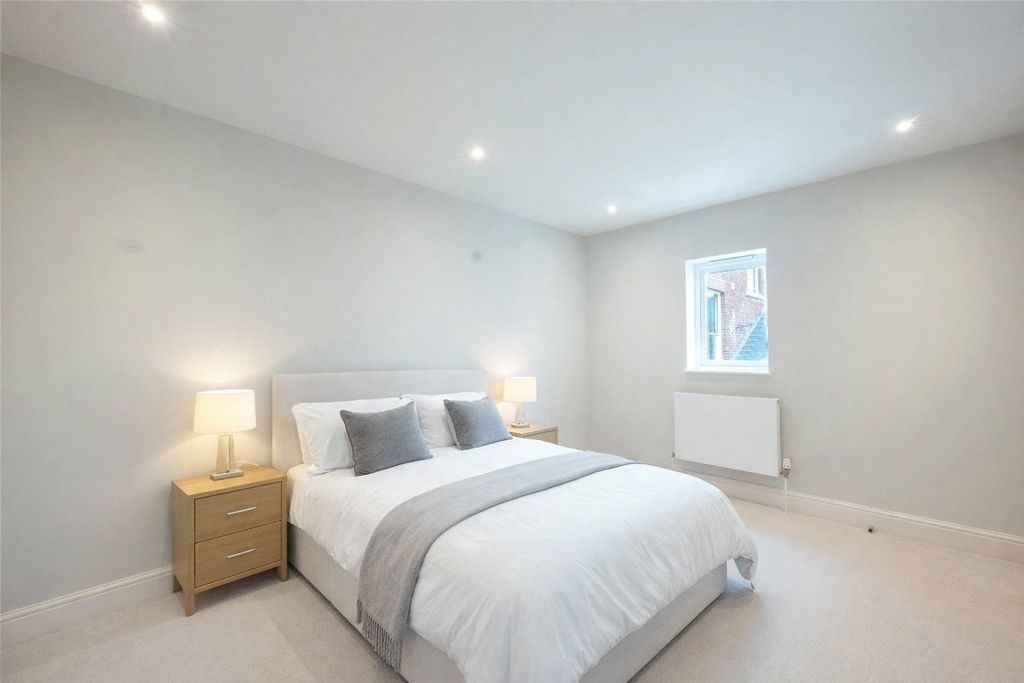Additional image 7 of 3 bed flat for saleMagdalen Road, Exeter EX2
