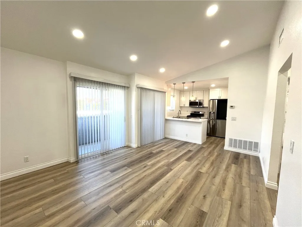 Additional image 4 of 14030 McClure Avenue Unit 208, Paramount, CA 90723